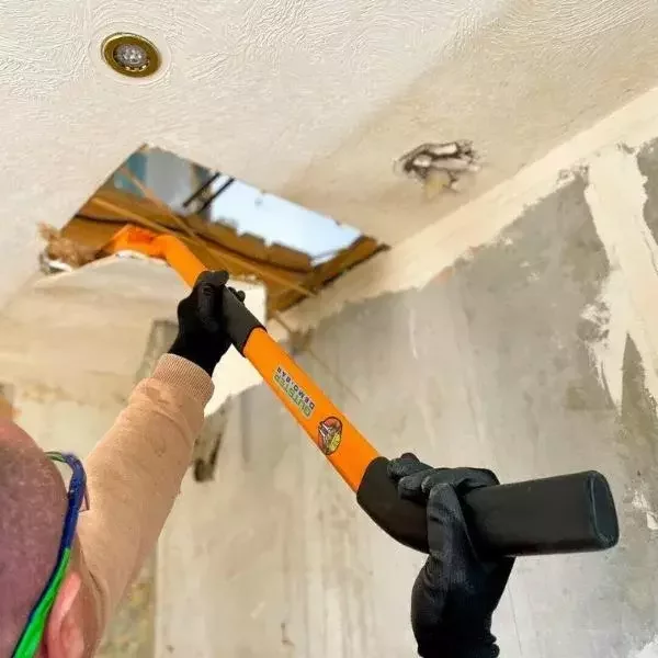48" Wall - Ceiling Demo Bar